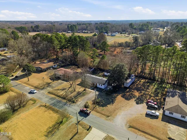 $300,000 | 102 Sunset Avenue, Smithfield, NC 27577