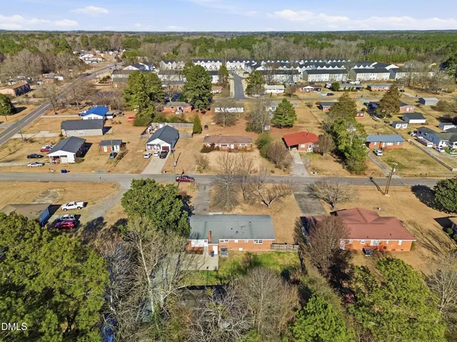 $300,000 | 102 Sunset Avenue, Smithfield, NC 27577