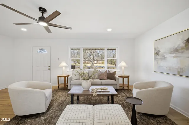 $300,000 | 102 Sunset Avenue, Smithfield, NC 27577