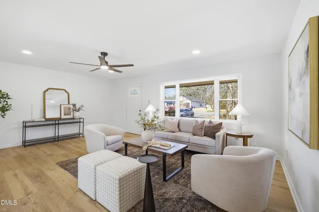 $300,000 | 102 Sunset Avenue, Smithfield, NC 27577