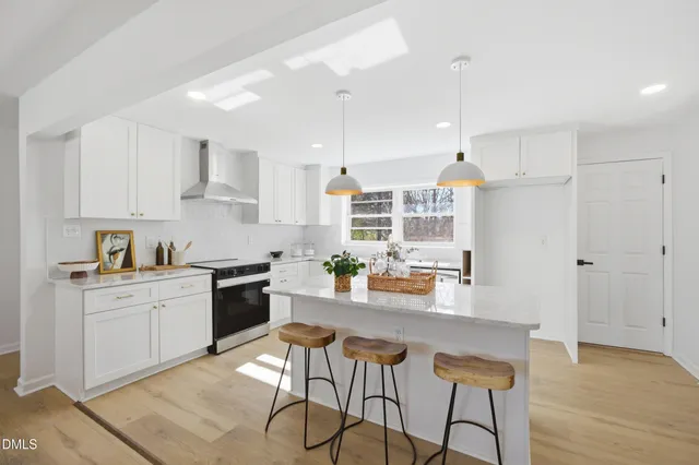 $300,000 | 102 Sunset Avenue, Smithfield, NC 27577