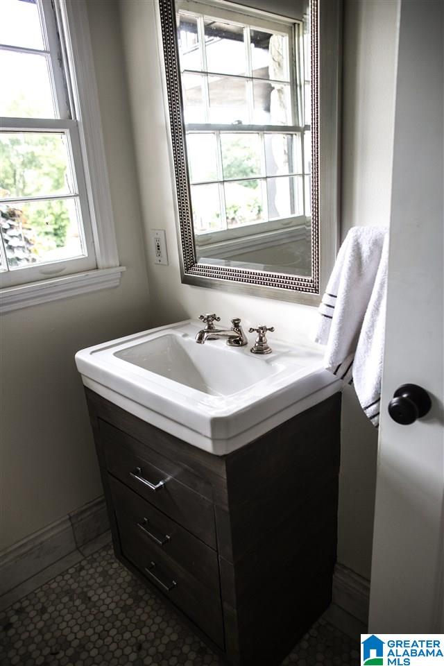 3508 Springhill Road Birmingham, AL 35223 - Photo 35 of 40