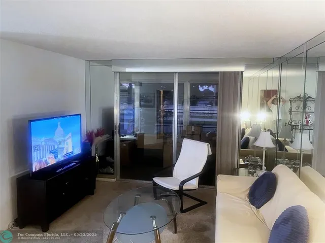 $1,700 | 9301 Lime Bay Boulevard, Unit 204, Tamarac, FL 33321