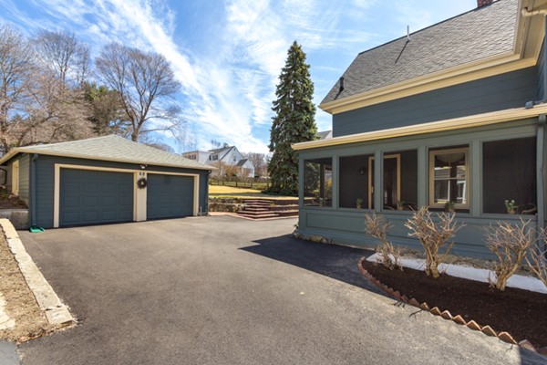 68 Arlington Road Woburn, MA 01801 - Photo 27 of 30 Gallery Image 27