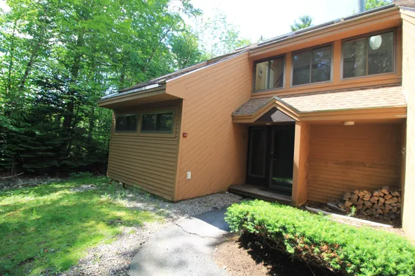 $665,000 | 22 Hillside Way, Unit I4, Waterville Valley, NH 03215