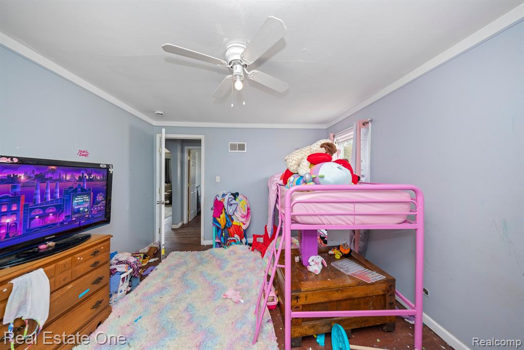 8251 State Park Center Line, MI 48015 - Photo 18 of 24 Gallery Image 18