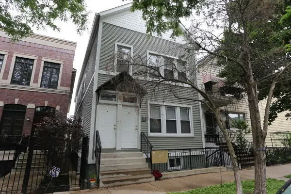 $2,180 | 1738 West Altgeld Street, Unit 1F, Chicago, IL 60614