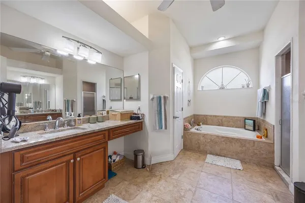 $575,000 | 1223 Whitney Drive, Venice, FL 34292
