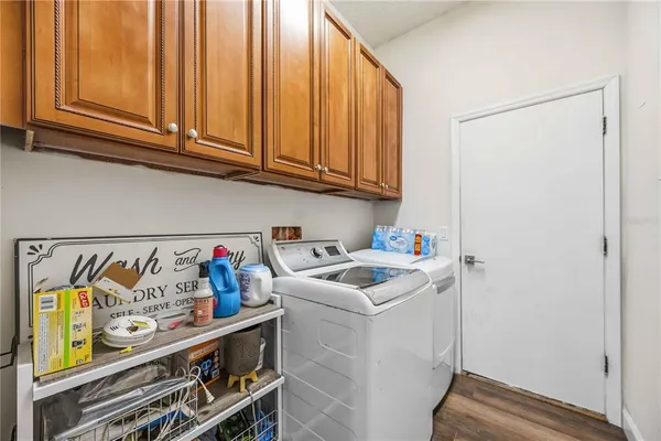 $575,000 | 1223 Whitney Drive, Venice, FL 34292