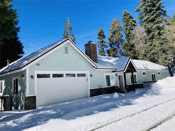 $4,500 | 341 B Highway 173, Lake Arrowhead, CA 92352