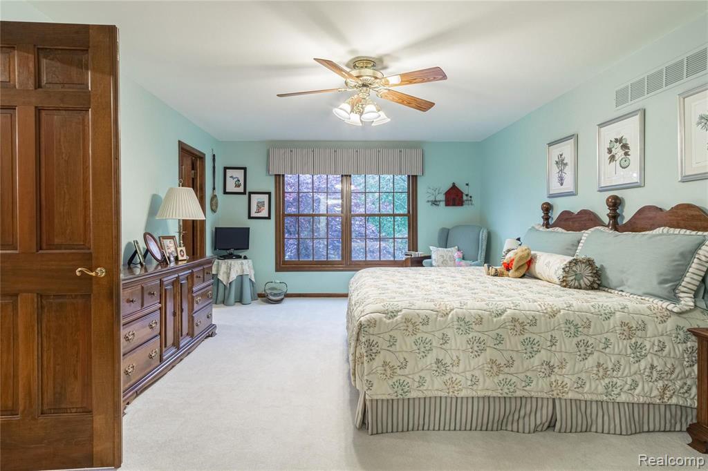 3650 Merriweather Lane Rochester Hills, MI 48306 - Photo 18 of 36