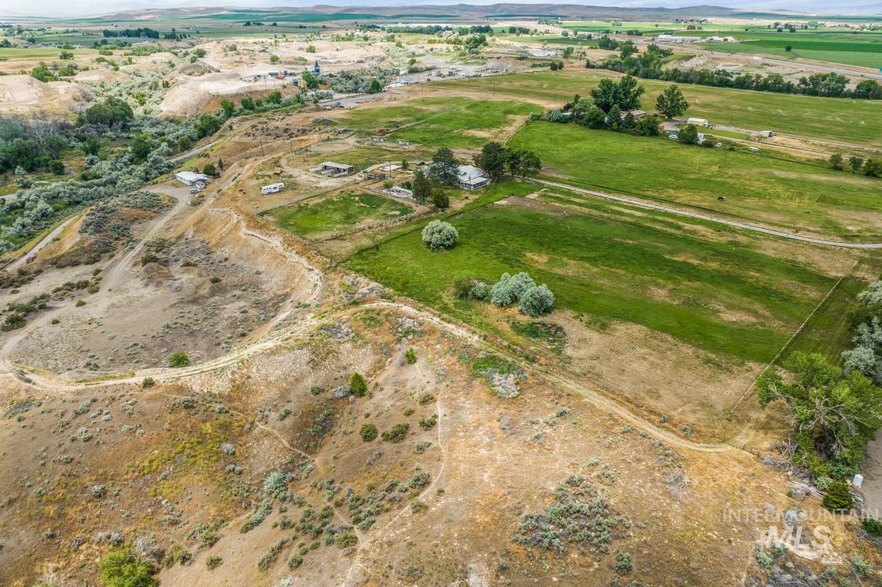 4405 Oak Road Ontario, OR 97914 - Photo 2 of 5