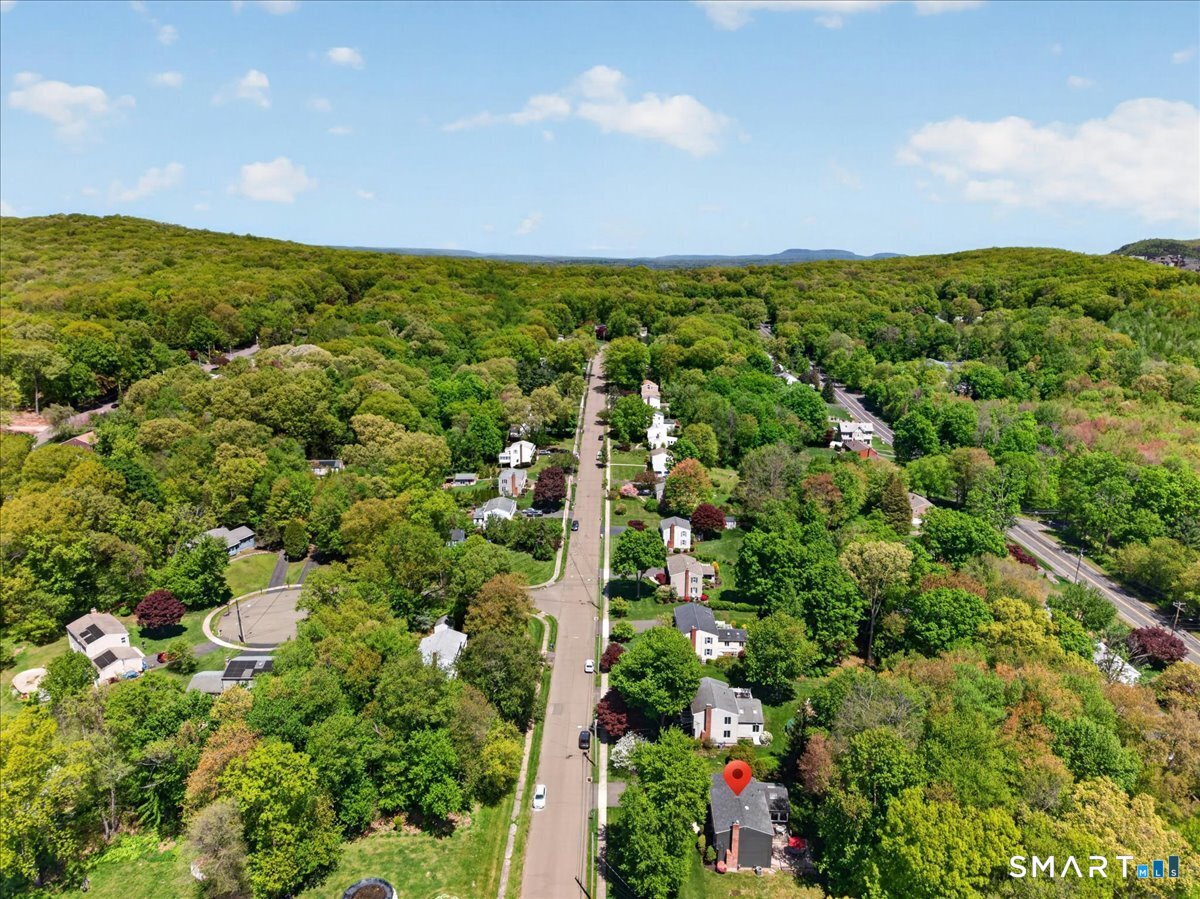 11 Bender Road Hamden, CT 06518 - Photo 34 of 40 a view of a city
