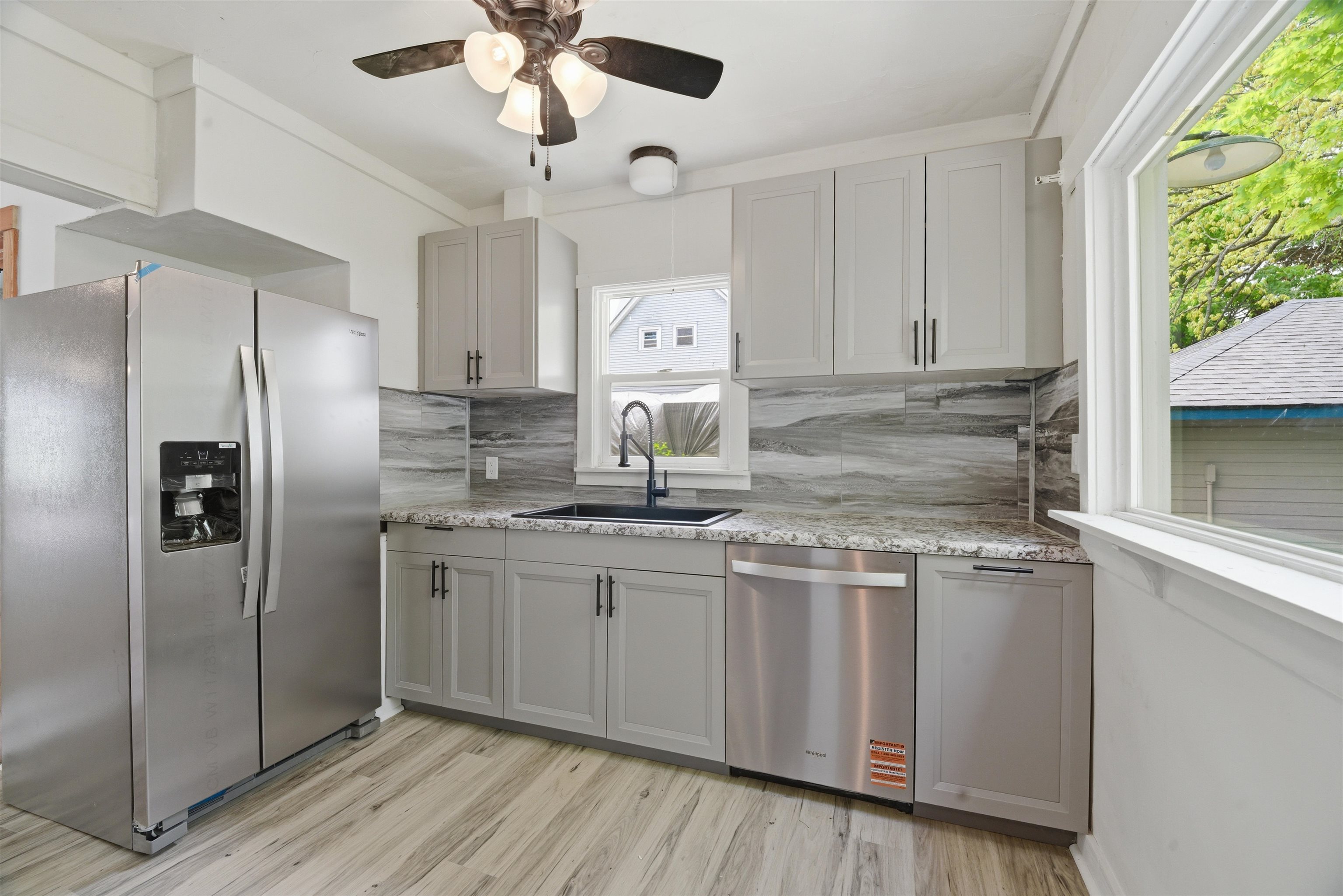 410 Granite Street Waupaca, WI 54981 - Photo 7 of 32