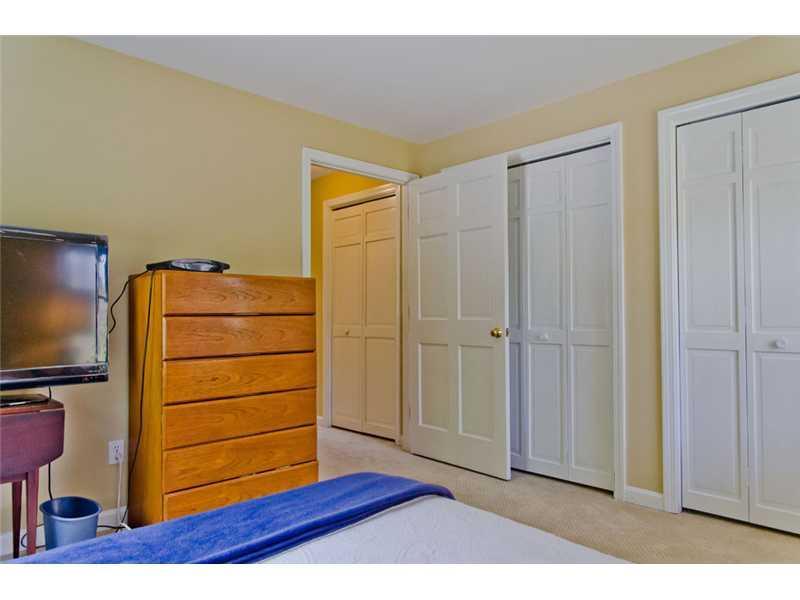 51 Pine Ridge Road North Yarmouth, ME 04097 - Photo 19 of 35 Bedroom. 1st floor bedroom suite