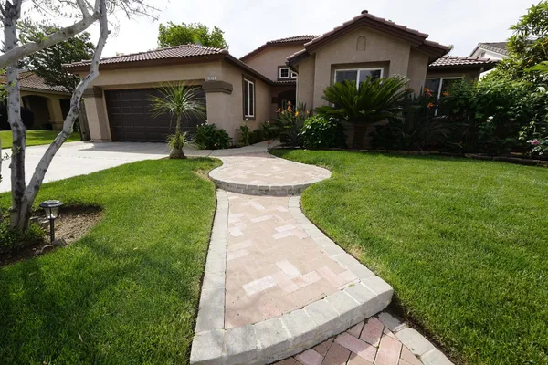 $449,900 | 5919 West Chennault Avenue, Fresno, CA 93722