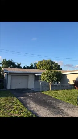 $1,350 | 8851 Northwest 15th Court, Pembroke Pines, FL 33024