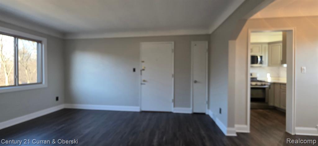 1439 South Telegraph Road, Unit 11 Dearborn, MI 48124 - Photo 4 of 23