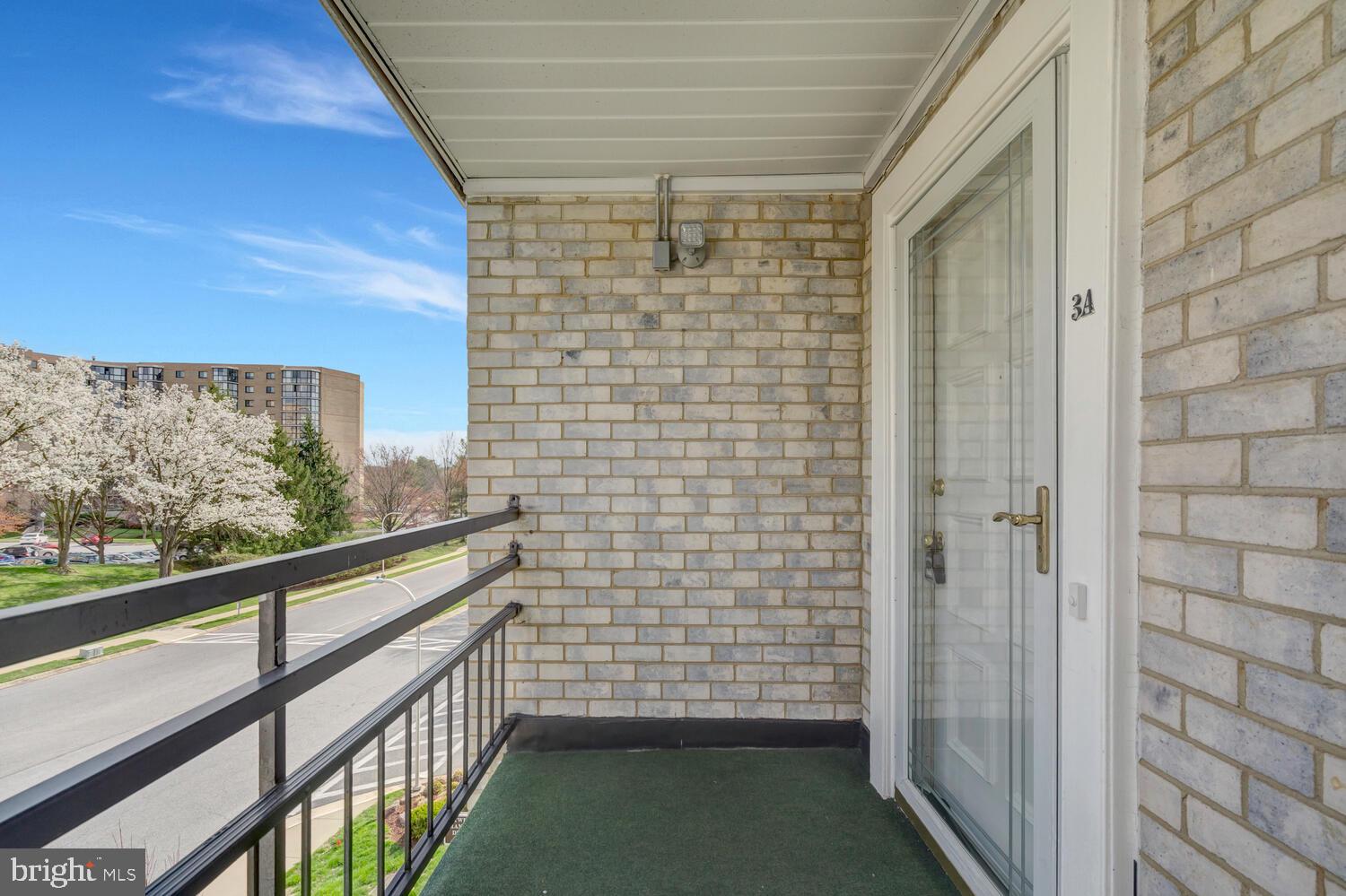 15300 Wallbrook Court, Unit 473A Silver Spring, MD 20906 - Photo 7 of 58 Front Enterance