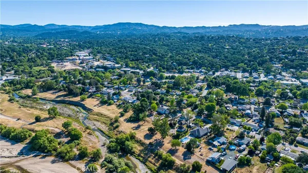 $889,000 | 4805 Sycamore Road, Atascadero, CA 93422
