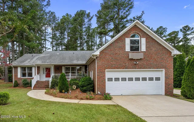$345,000 | 315 North Carolina Drive, New Bern, NC 28562