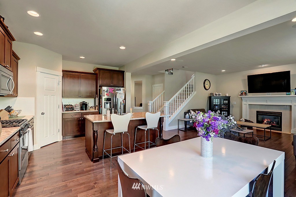 4113 177th Street Southeast Bothell, WA 98012 - Photo 6 of 24