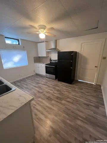 $1,095 | 25315 Triangle, San Antonio, TX 78255