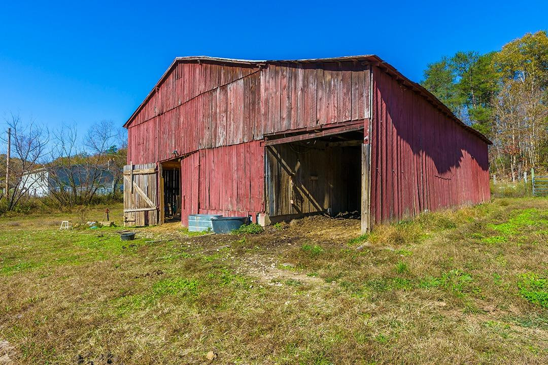 1041 Pilot Knob Cemetery Road Berea, KY 40403 - Photo 5 of 26 Photo 5