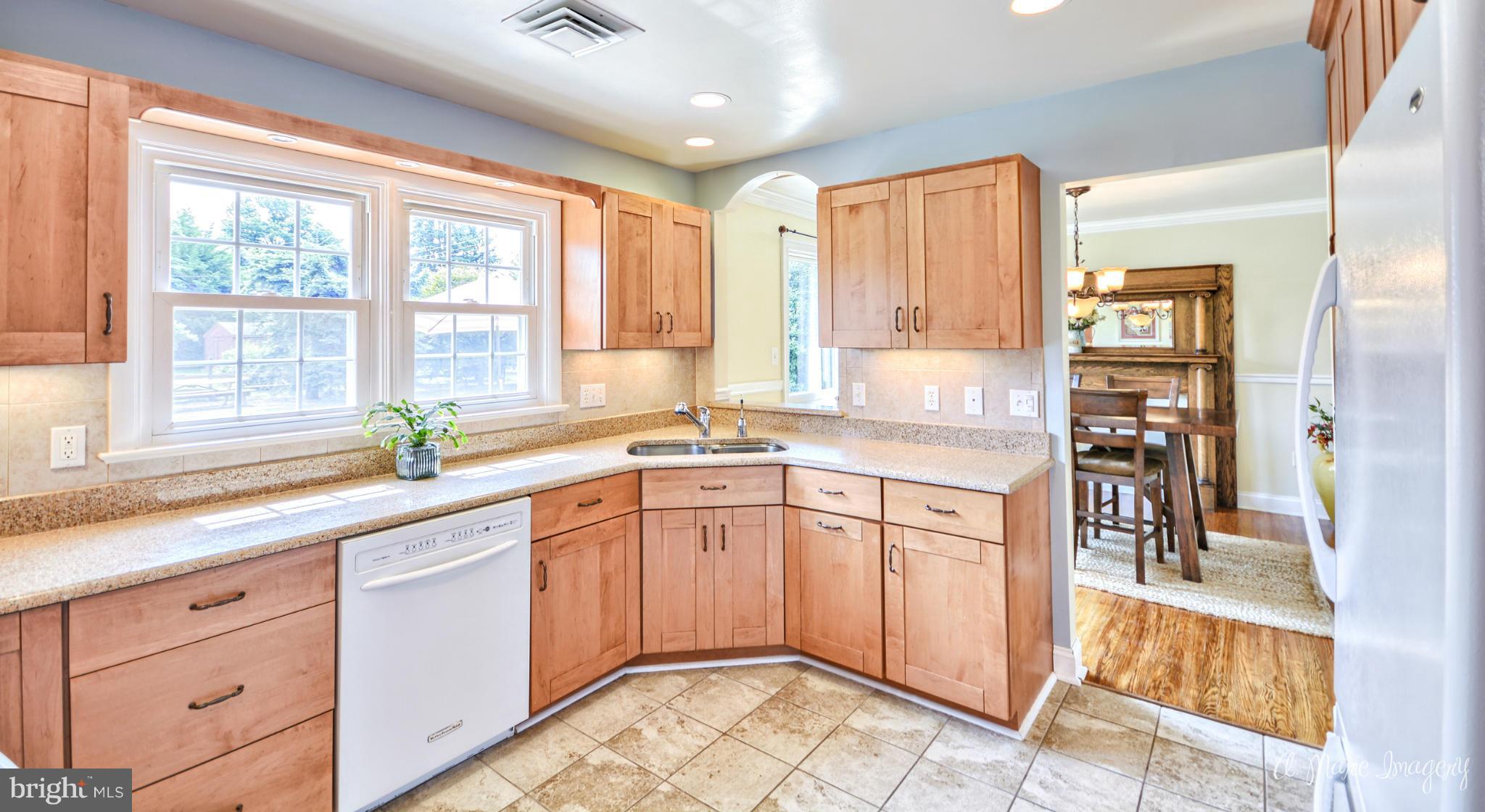 7900 Edgewood Farm Road Frederick, MD 21702 - Photo 5 of 30 Kitchen