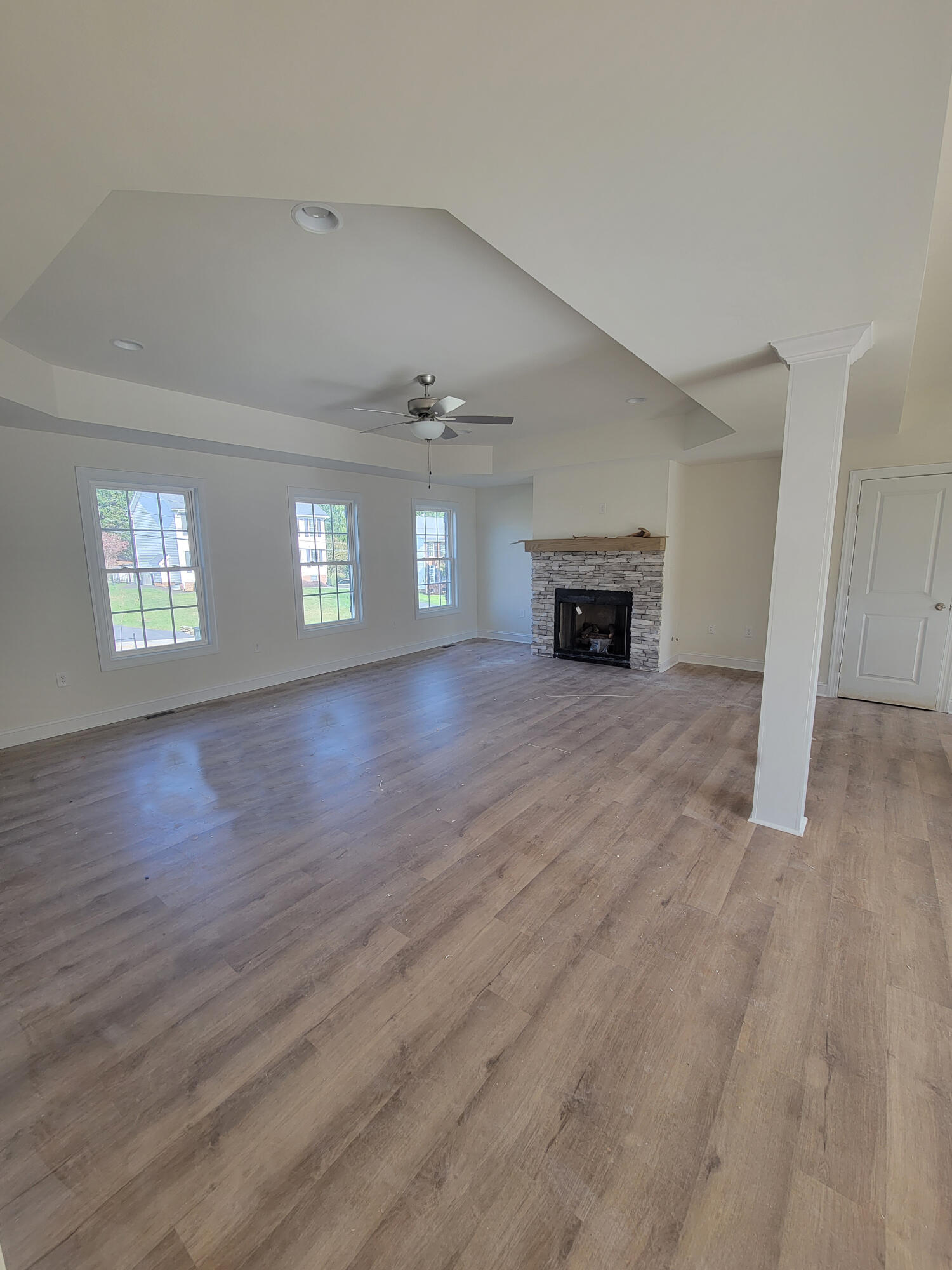 129 Diamond Road Salem, VA 24153 - Photo 3 of 5 3- SF2-94 GR