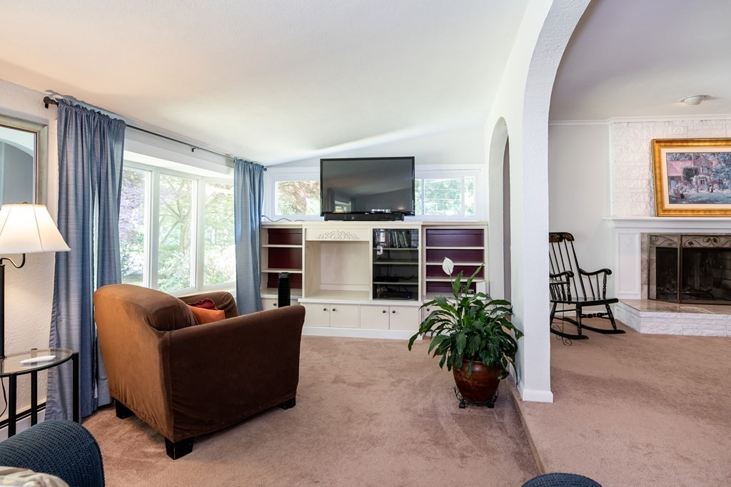 40 W Road Longmeadow, MA 01106 - Photo 20 of 42 Gallery Image 20