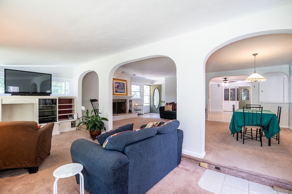 40 W Road Longmeadow, MA 01106 - Photo 21 of 42 Gallery Image 21