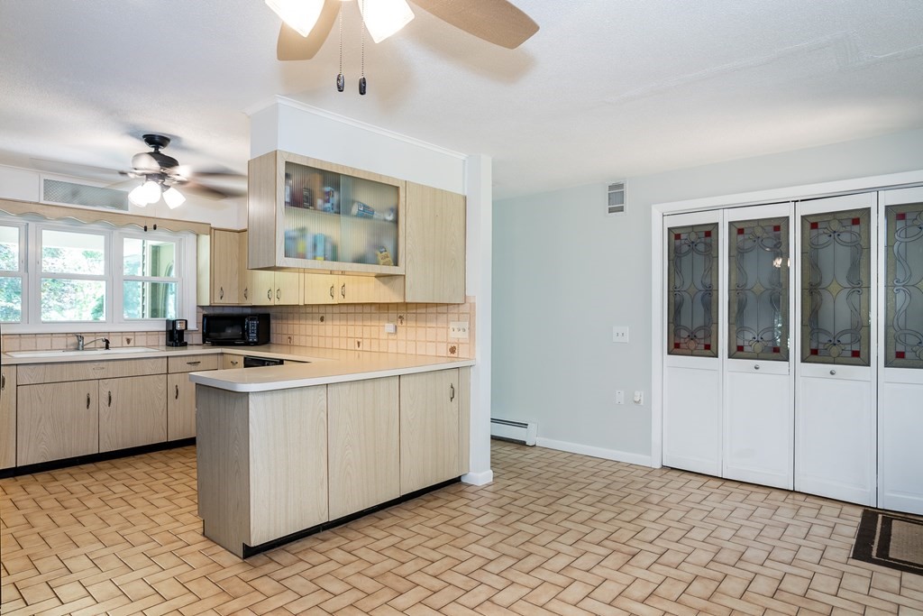40 W Road Longmeadow, MA 01106 - Photo 22 of 42 Gallery Image 22