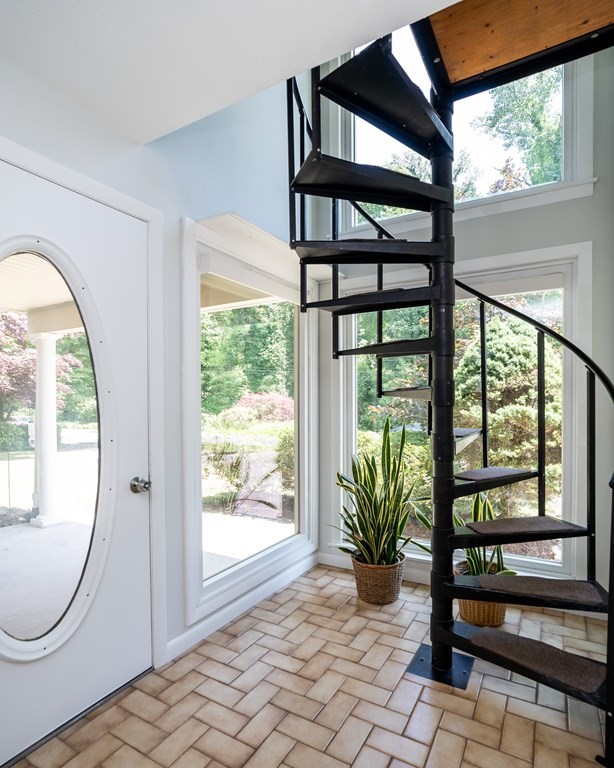 40 W Road Longmeadow, MA 01106 - Photo 24 of 42 Gallery Image 24