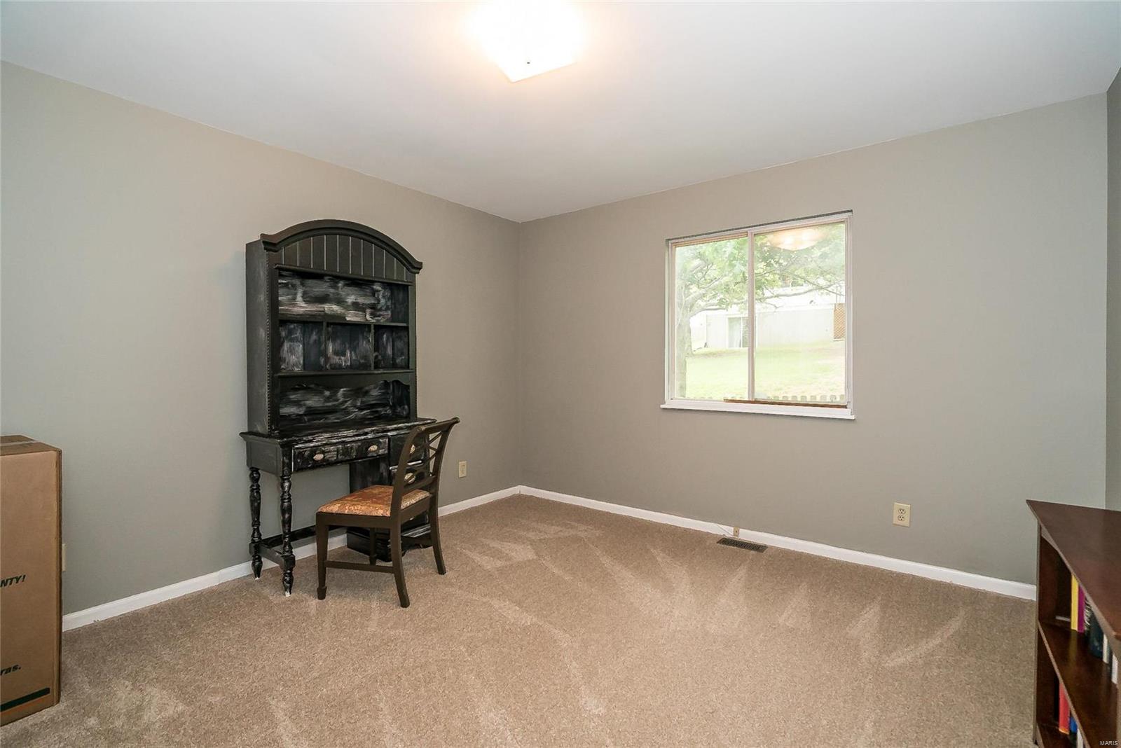 567 Spring Glen Drive Ballwin, MO 63021 - Photo 19 of 41 Gallery Image 19