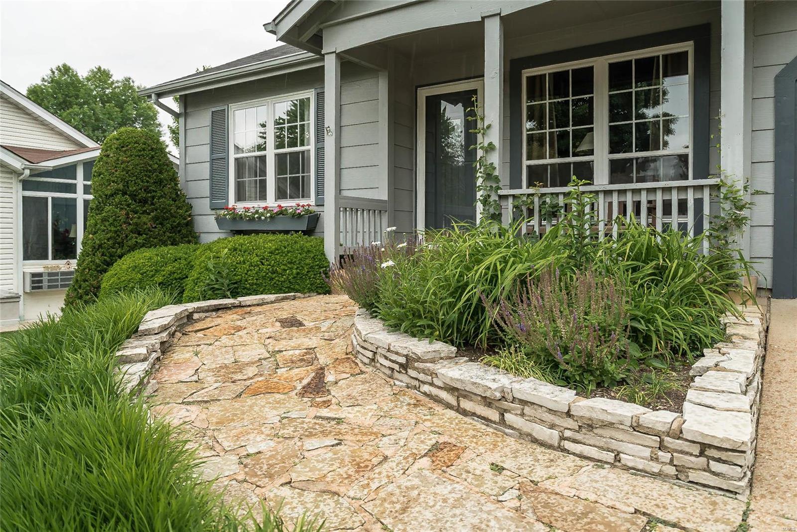 567 Spring Glen Drive Ballwin, MO 63021 - Photo 3 of 41 Gallery Image 3