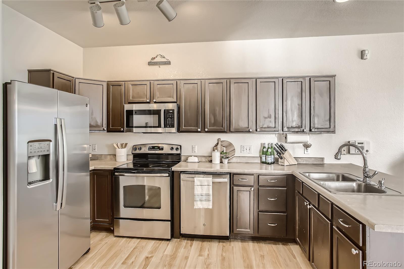 4643 Flower Street Wheat Ridge, CO 80033 - Photo 8 of 26 Gallery Image 8