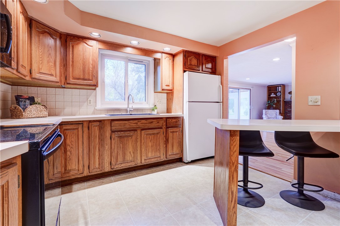 41 Sandle Drive Perinton, NY 14450 - Photo 11 of 45