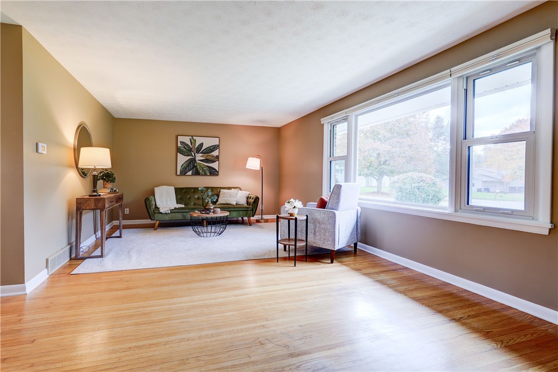 41 Sandle Drive Perinton, NY 14450 - Photo 6 of 45