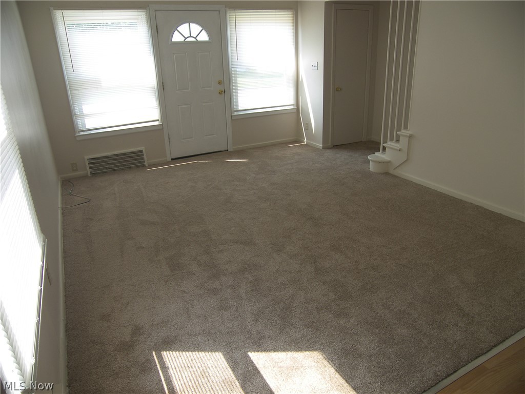1465 Babbitt Road Euclid, OH 44132 - Photo 4 of 19 Gallery Image 4