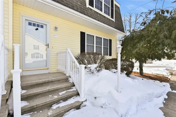 $349,900 | 27 Hyde Avenue, Pawtucket, RI 02861