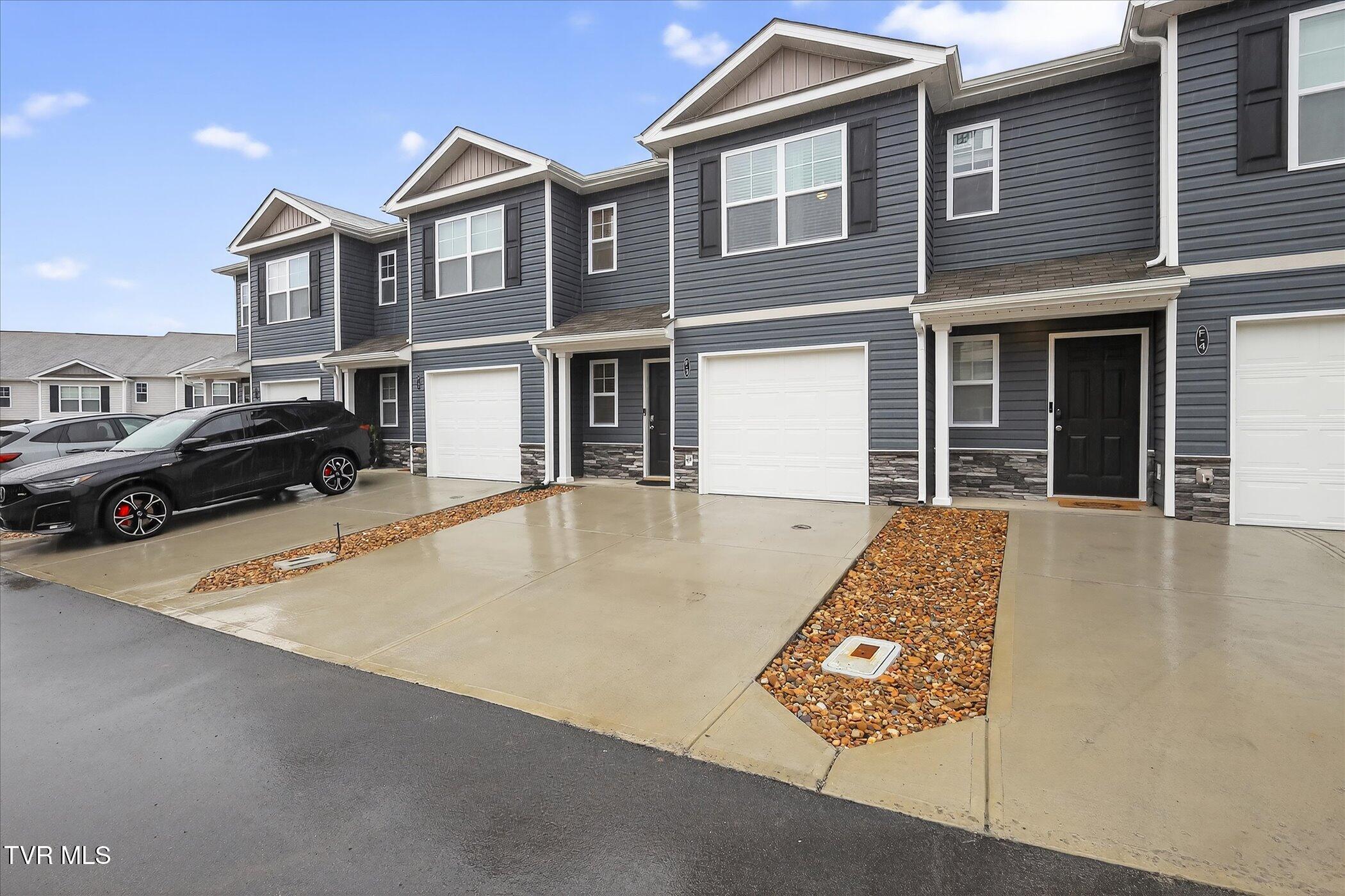 115 Raceday Center Drive, Unit F3 Bristol, TN 37618 - Photo 4 of 32 04-115-Raceday-Center-Drive-F-3-WindowSt
