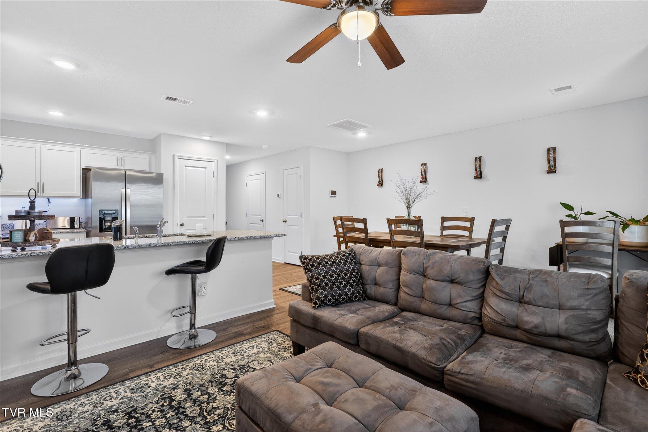 115 Raceday Center Drive, Unit F3 Bristol, TN 37618 - Photo 7 of 32 07-115-Raceday-Center-Drive-F-3-WindowSt