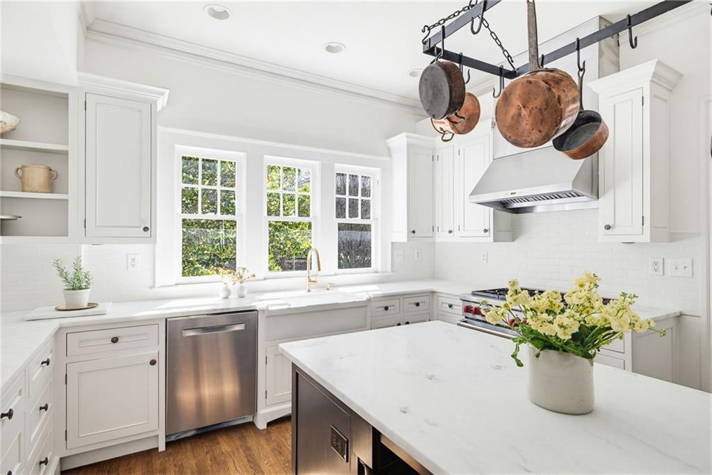 212 Adams Street Decatur, GA 30030 - Photo 7 of 29