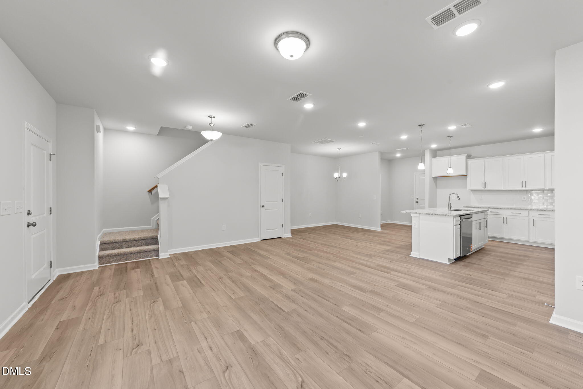 264 Fosterton Cottage Way Raleigh, NC 27603 - Photo 14 of 36 17-web-or-mls-VB4A7364