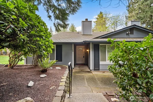 $320,000 | 506 South 321st Street, Unit 1A, Federal Way, WA 98003