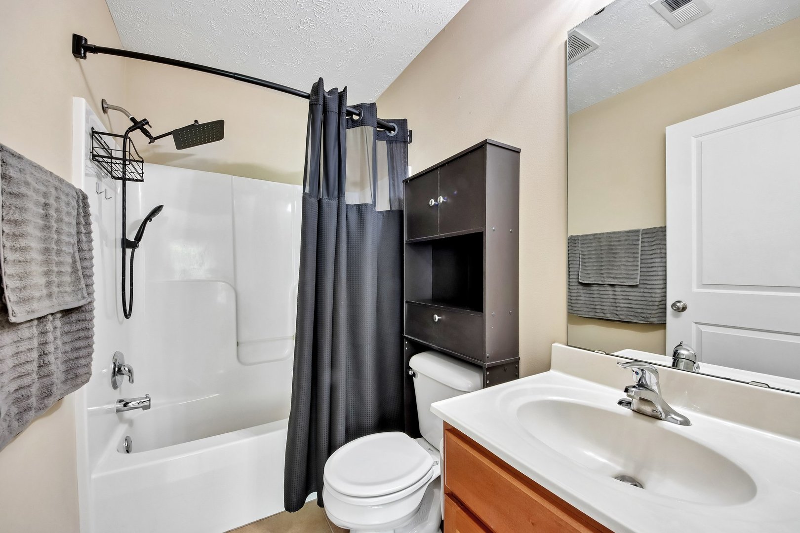 661 Stonegate Drive Sycamore, IL 60178 - Photo 12 of 20