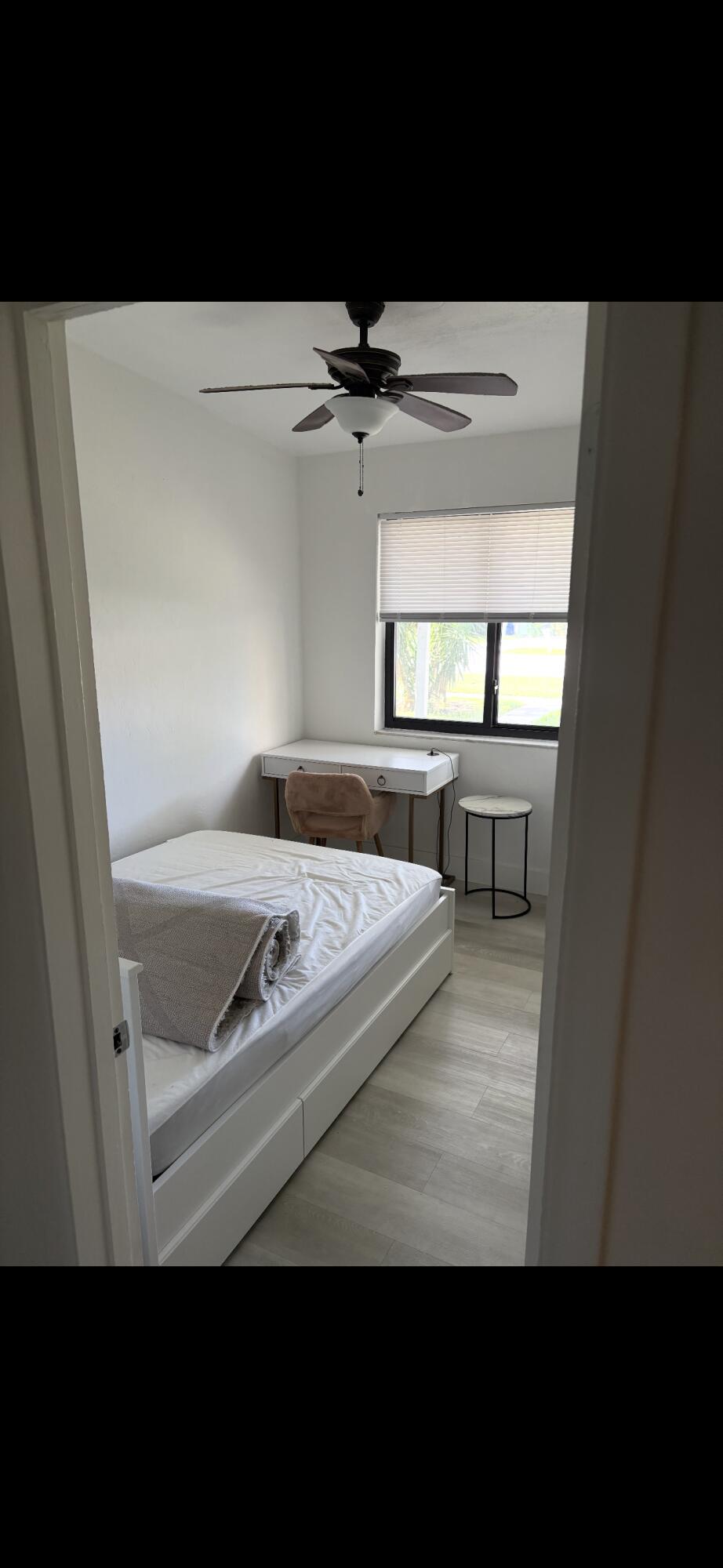 1816 Northeast 49th Street Pompano Beach, FL 33064 - Photo 5 of 11 small room