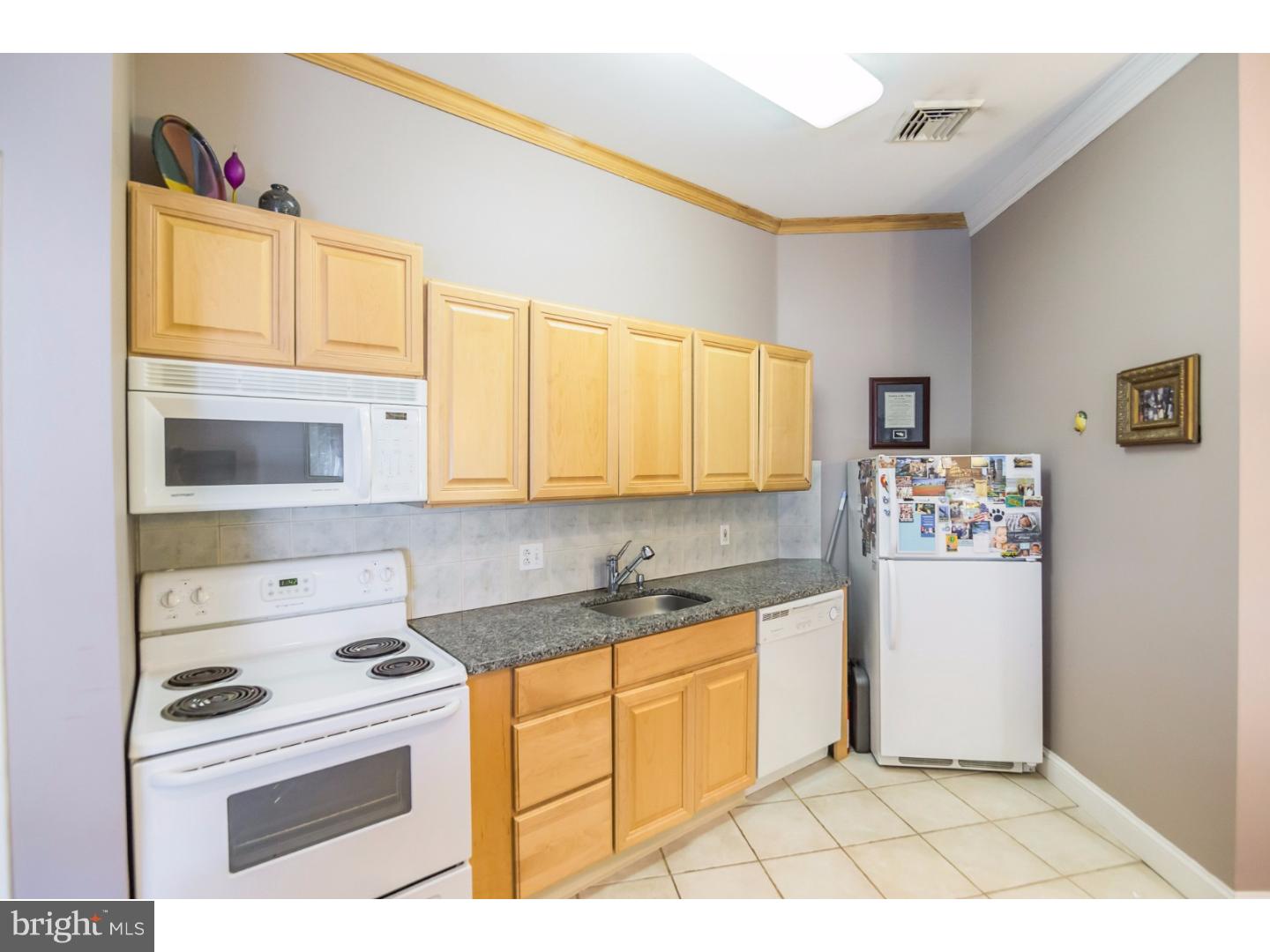 415 South 19th Street, Unit 3F Philadelphia, PA 19146 - Photo 7 of 15 Kitchen