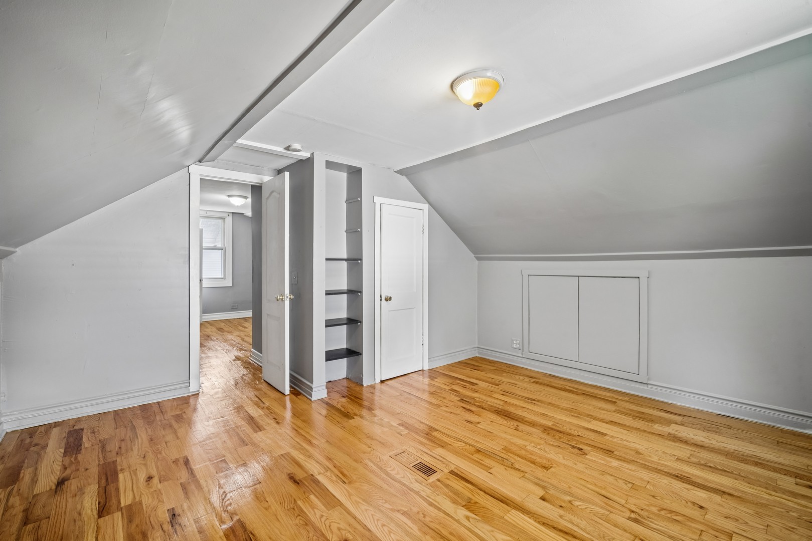4702 River Road Schiller Park, IL 60176 - Photo 13 of 23 Gallery Image 13